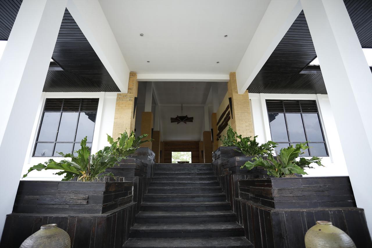 Kahyangan Resort Singkawang Exterior foto