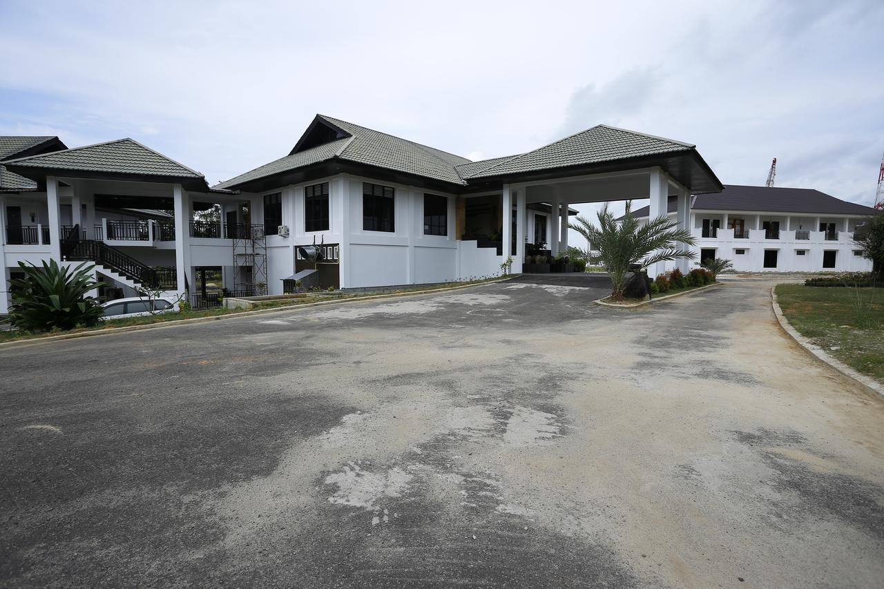 Kahyangan Resort Singkawang Exterior foto